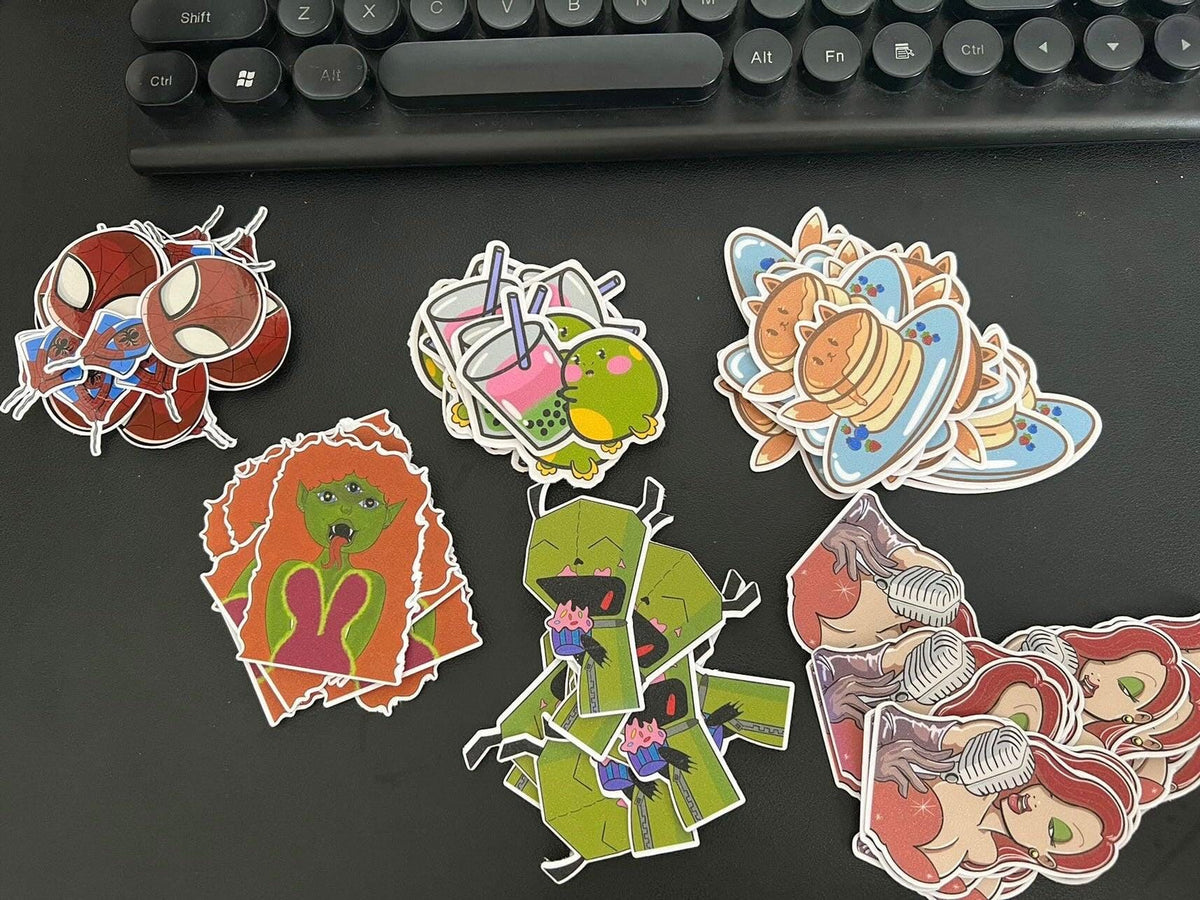 Amazonia Lizard Sticker